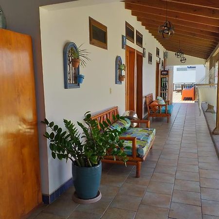 Hotel Y Restaurante Cesar Mariscos Tela Kültér fotó