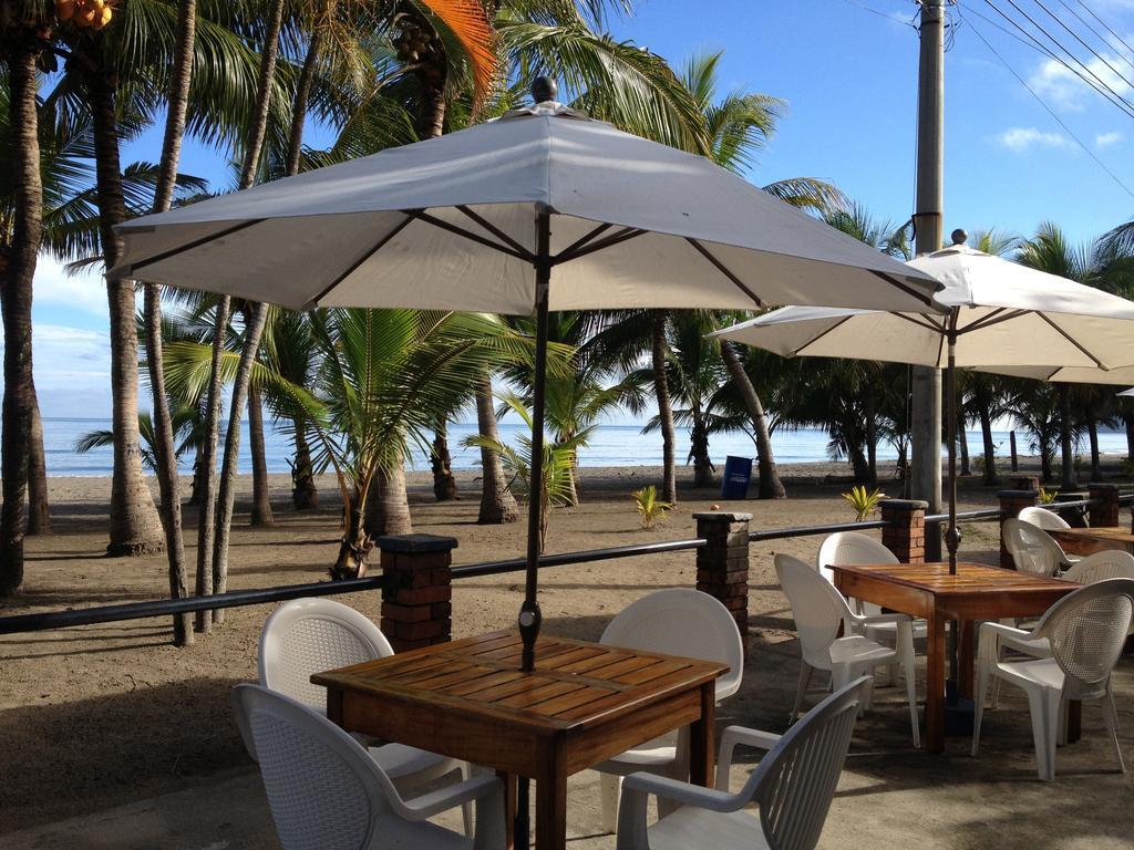 Hotel Y Restaurante Cesar Mariscos Tela Kültér fotó